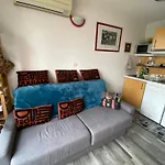Renove Pour 4 A 5 Personnes A Cassen