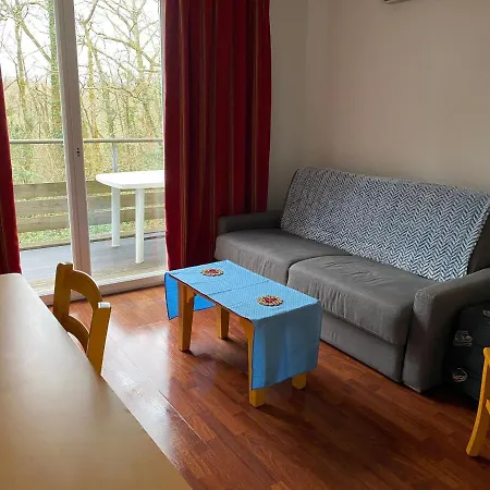 Renove 1 Pour 4 Personnes A Holiday park *